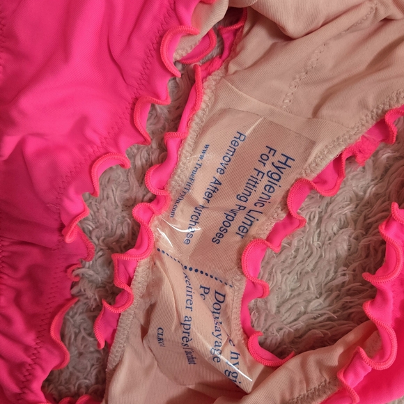 Victoria's Secret Vibrant Pink Ruffled Bikini Set - Picture 6 of 6